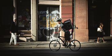 El 60% de los deliveries que trabajan formalmente está en seguro de paro