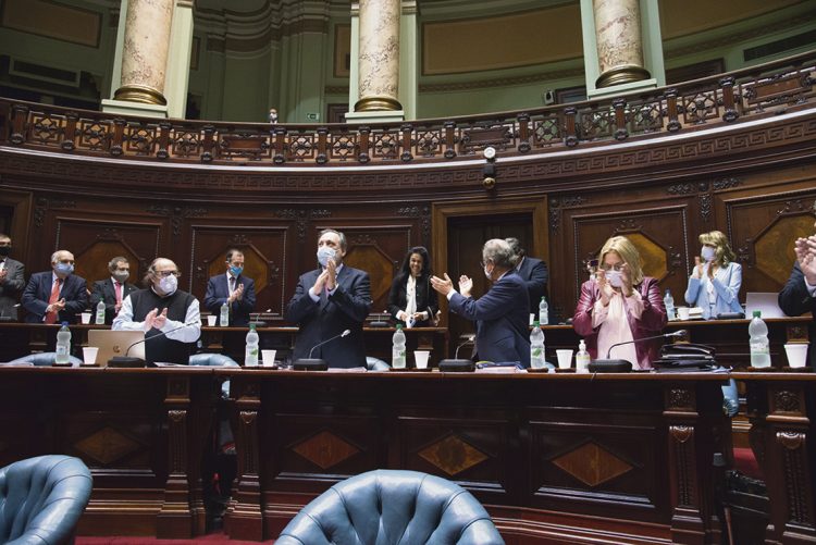 Rosina Piñeyro: “Tengo un espíritu aventurero y de cuestionar las cosas”