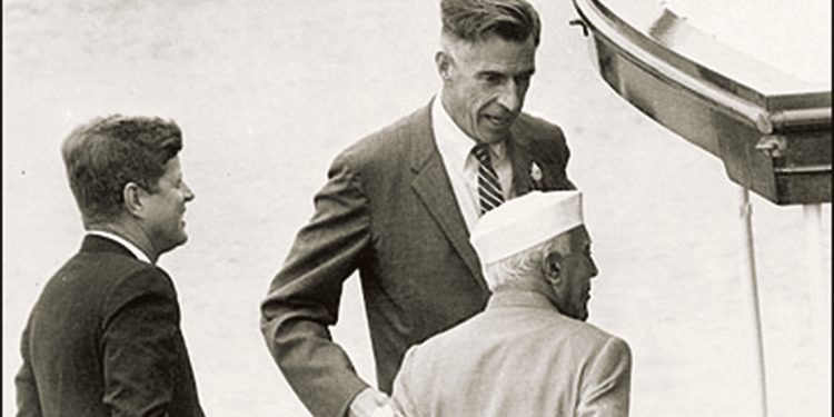 Las limitantes a la competencia resultan deplorables a los mismos académicos que viven de ingresos fijos