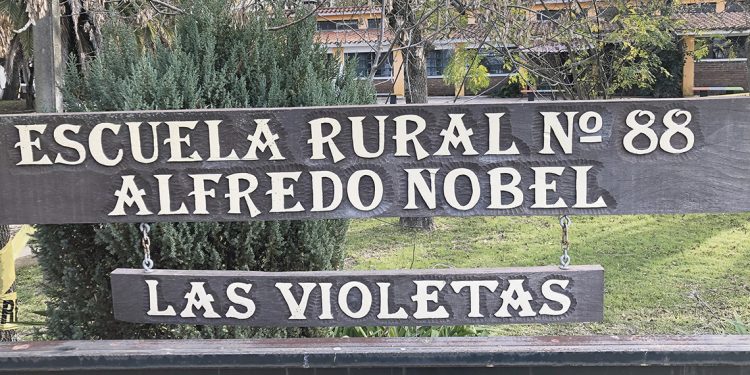 Salones y dinámicas de clase se adaptan pero sin perder la esencia