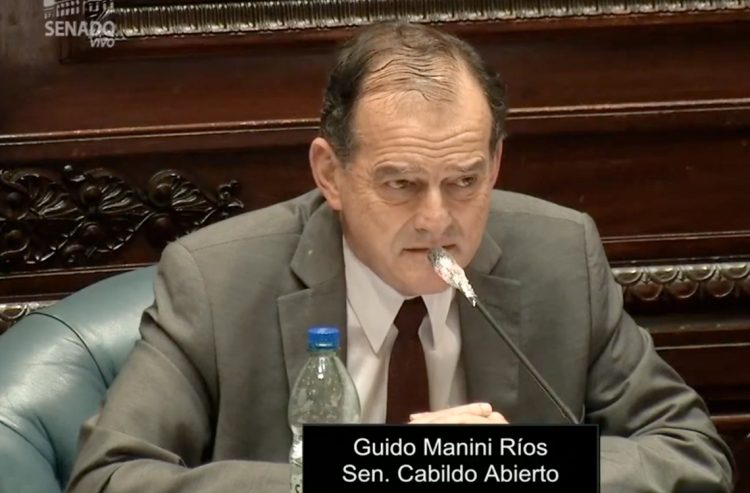 Manini y Andrade se cruzaron sobre injerencia de organismos internacionales
