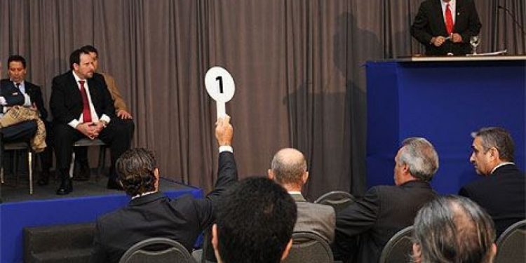 Transparencia e izquierda caviar