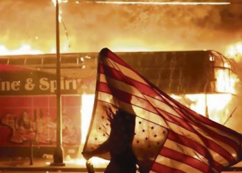 Ola de saqueos e incendios radicaliza las manifestaciones en Estados Unidos