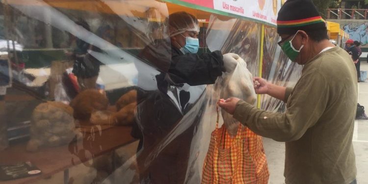 Perú impulsa mercados itinerantes para llevar la producción agrícola de la granja al consumidor