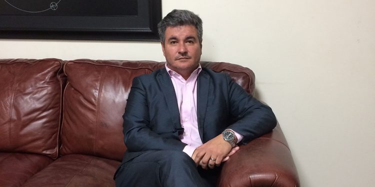 Guzmán Acosta y Lara: “No queremos desmantelar Antel ni favorecer a las multinacionales”