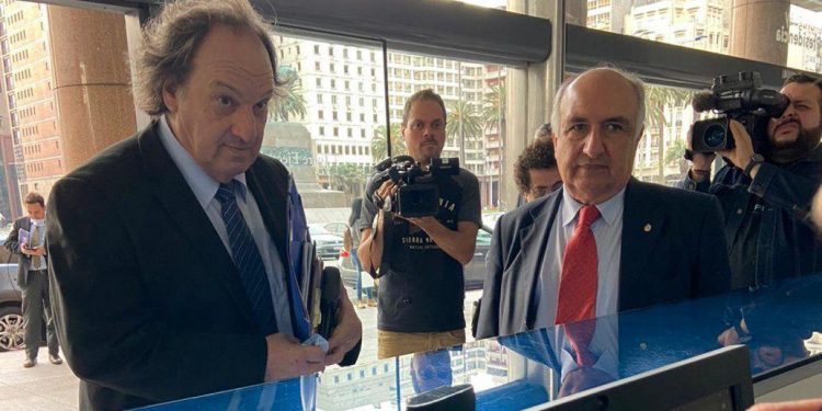 Dirigentes de la coalición se pronuncian contra investigación de Fiscal de Corte