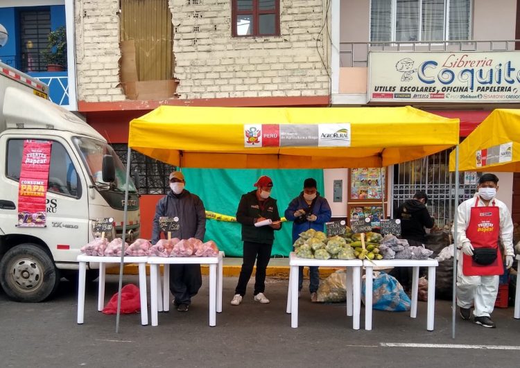 Perú impulsa mercados itinerantes para llevar la producción agrícola de la granja al consumidor