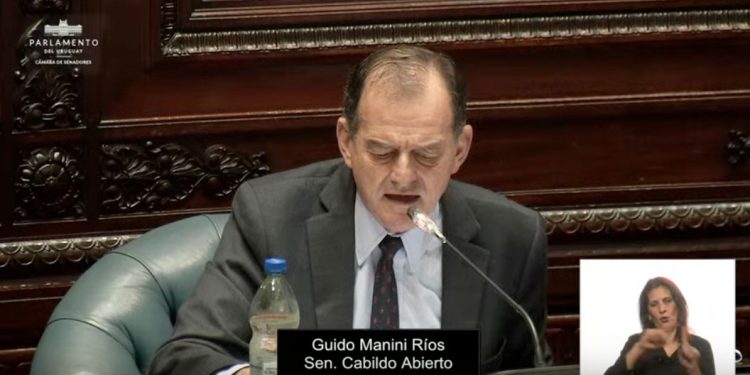 Guido Manini Ríos: 30 años le llevó a Cuba liberarse de la enmienda Platt