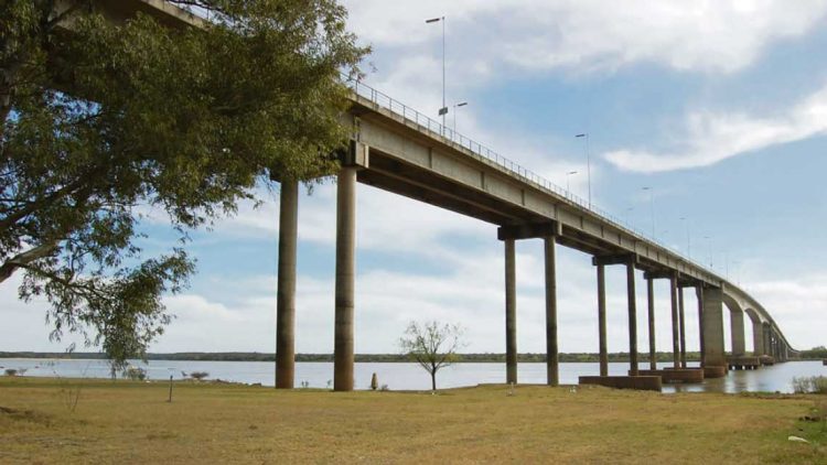 Cabildo Abierto presento proyecto de ley para impulsar el comercio fronterizo