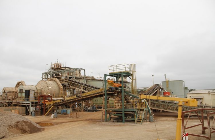 Luz verde para la industria minera en Minas de Corrales