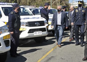 El Ministerio del Interior entregó 27 camionetas a la Dirección de Seguridad Rural