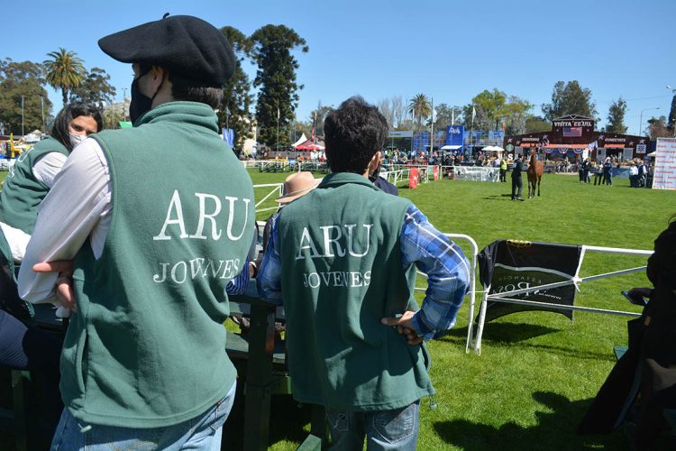 Los jóvenes que eligen el campo