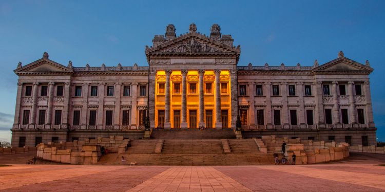 Constitución y desafuero