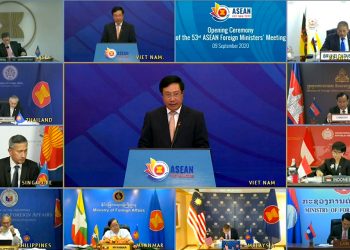Cumbre de ASEAN, ¿una tercera vía?