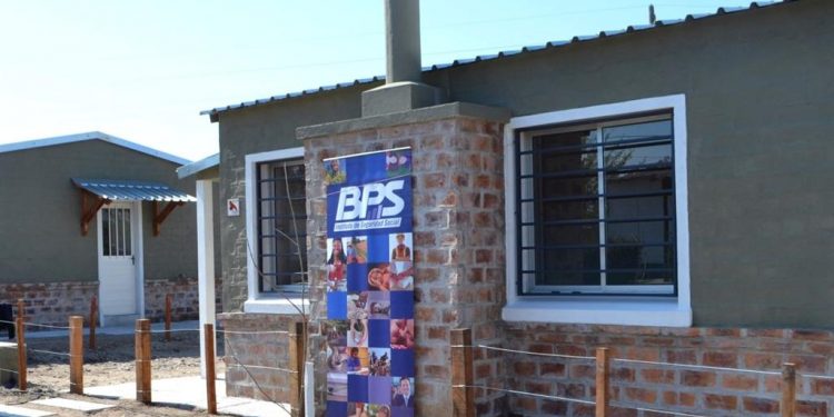 Vivienda: Jubilados y Pensionistas, entre la larga lista de espera y el problema con los intrusos