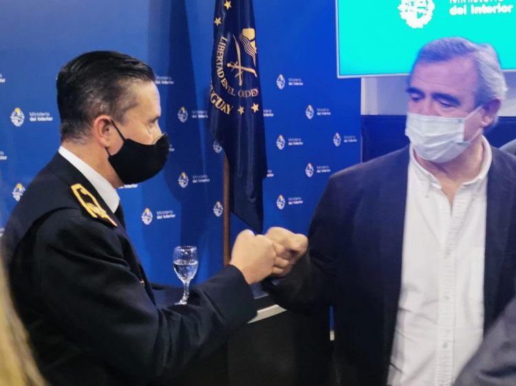 Caída de los delitos y advertencia de “mano dura” contra corrupción policial