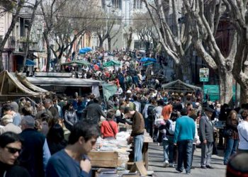 La Feria de Tristán Narvaja celebra sus 150 años