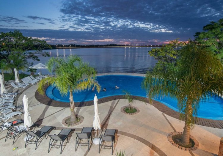 El litoral termal en su momento más difícil