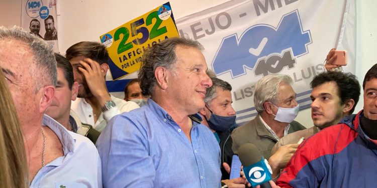 Un fuerte retroceso del Frente Amplio en el interior del país