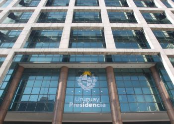 Tras años de ampliaciones, proponen reestructura de Presidencia de la República en medio de conflicto con funcionarios