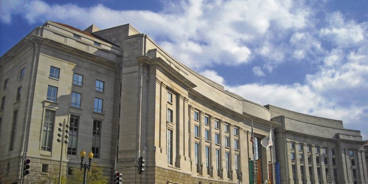 Cuando la teoría se separa de la realidad