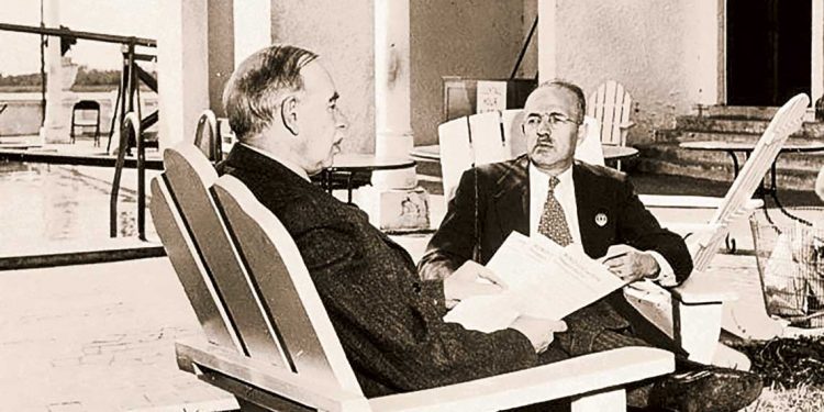 Políticas inconsistentes con la historia económica