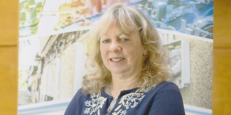 Silvia Emaldi: “El objetivo es llegar al 100% de electrificación rural a fines del 2024”