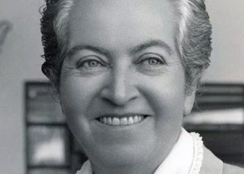 Gabriela Mistral, primera latinoamericana Premio Nobel de Literatura