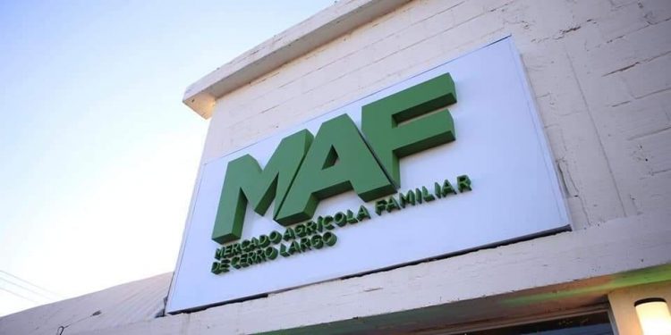 Mercado Agrícola de Melo: apoyando la producción local