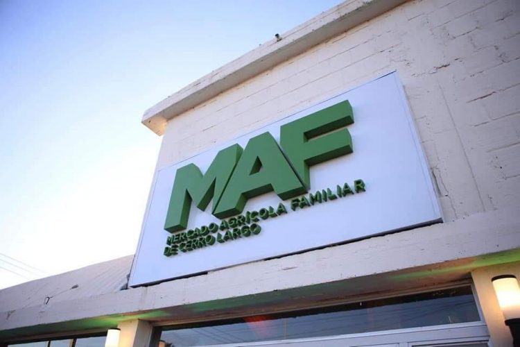 Mercado Agrícola de Melo: apoyando la producción local