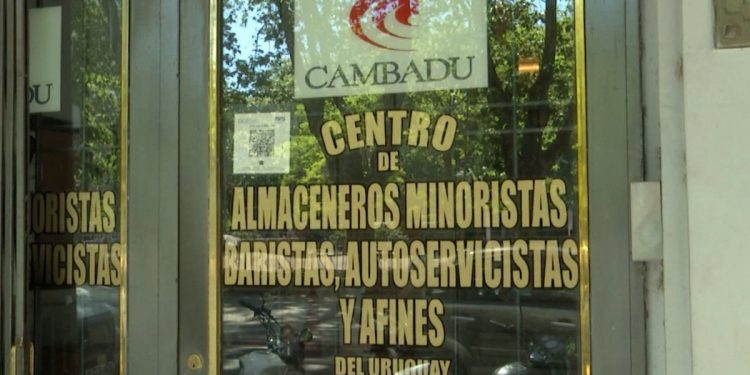 Comerciantes advierten que “no hay manera de levantar la venta en los locales gastronómicos”