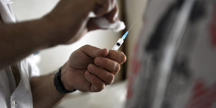 MSP analiza escenarios y no se cierra a ninguna opción por vacunas