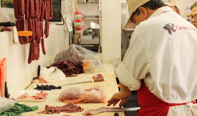 INAC anunció que comienza a rediseñar el mercado interno de las carnes