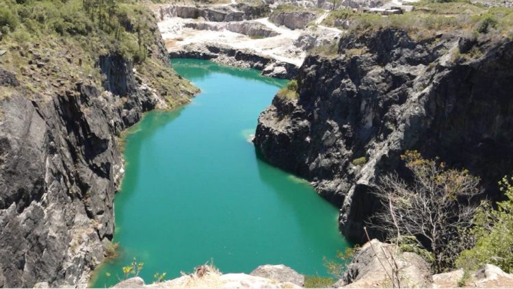 MIEM apela al cumplimiento de normativas para evitar nuevas muertes en canteras abandonadas