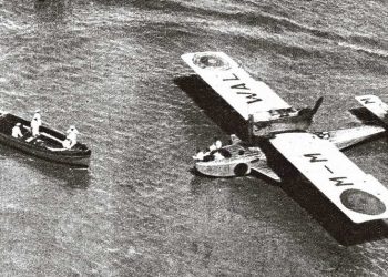 Plus Ultra: cuando se trata de borrar la identidad