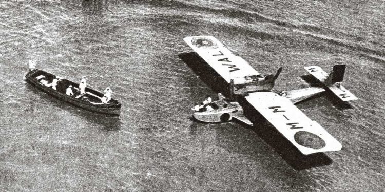 Plus Ultra: cuando se trata de borrar la identidad