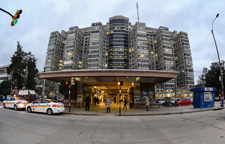 Violación de la laicidad en el hospital universitario