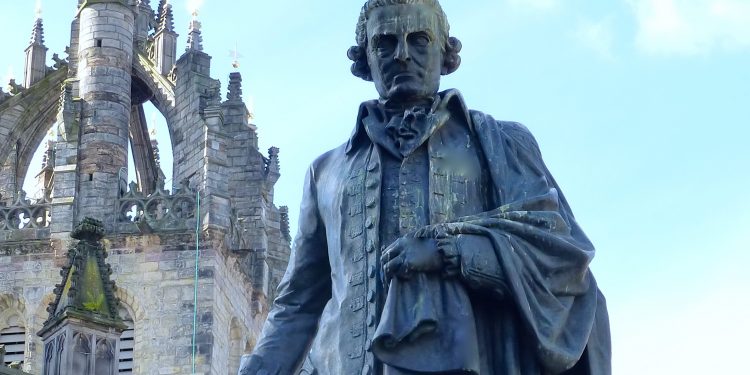 Adam Smith, la usura y el uso productivo del capital del país