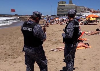 Armada realiza operativos de control en balnearios