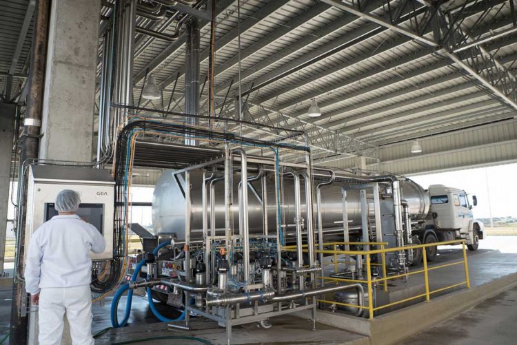 Industría láctea de última tecnología en riesgo por falta de cuenca