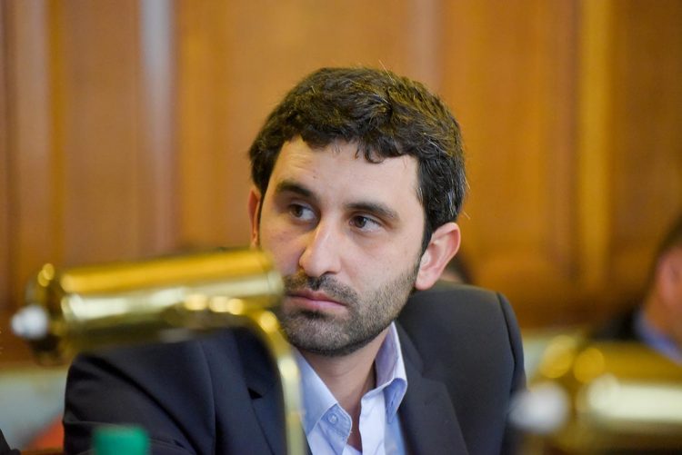 Daniel Caggiani: “La ley de medios está hecha a medida para las grandes corporaciones, sobre todo extranjeras”