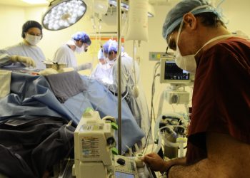Otorrinos advierten por diagnósticos tardíos de cáncer y altas tasas de mortalidad