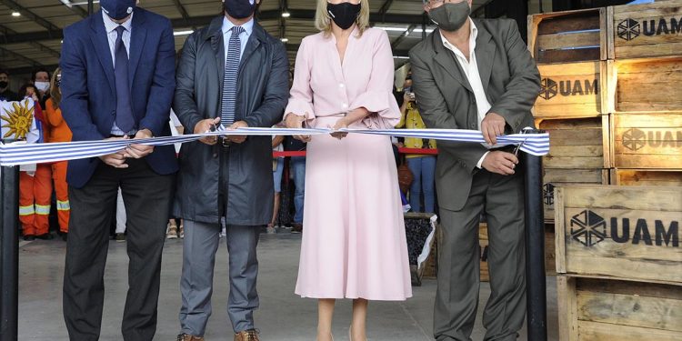 Se inauguró la UAM con la presencia del presidente Lacalle y la intendenta Cosse
