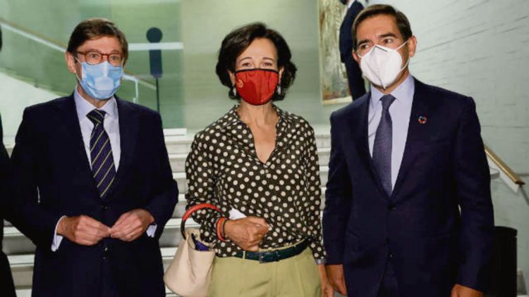 Bancos españoles sufren fuerte recorte de resultados en 2020