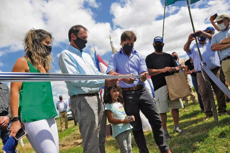 Inauguración de la cosecha de arroz:  entre el optimismo y las necesidades del sector