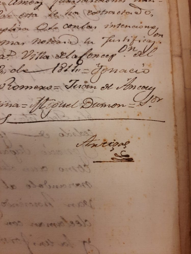 Umpiérrez “Me honra custodiar los archivos de la historia de mi país”