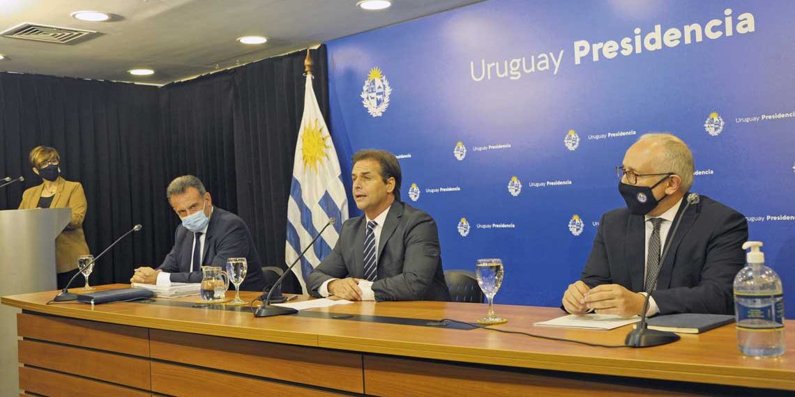 El gobierno dispone nuevas restricciones, pero no se aparta de la libertad responsable