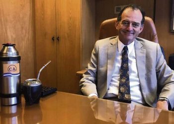 Cabildo Abierto propone revisar el IRPF: “Hay un claro sesgo en contra del trabajo”