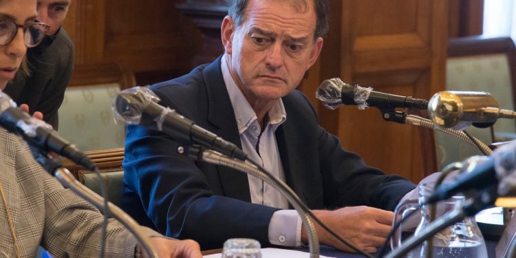 Guido Manini dijo que las medidas del Ejecutivo van en el sentido correcto