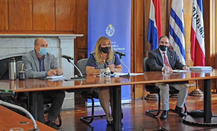 La ministra de Vivienda anunció herramientas para agilitar la construcción